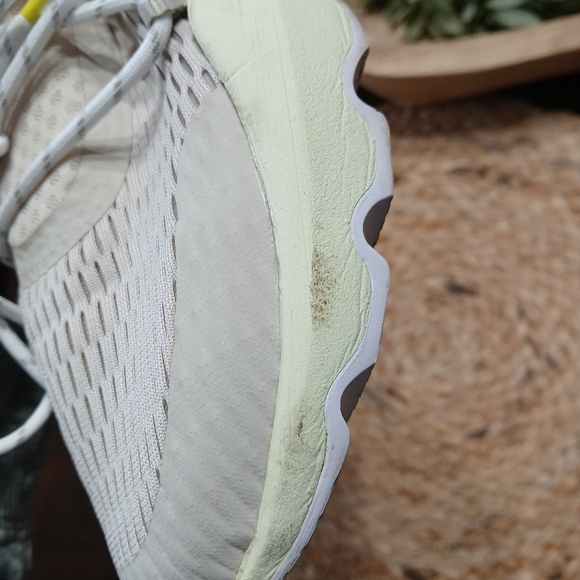 Sorel Kinetic Sneakers 7.5 - Picture 8 of 8